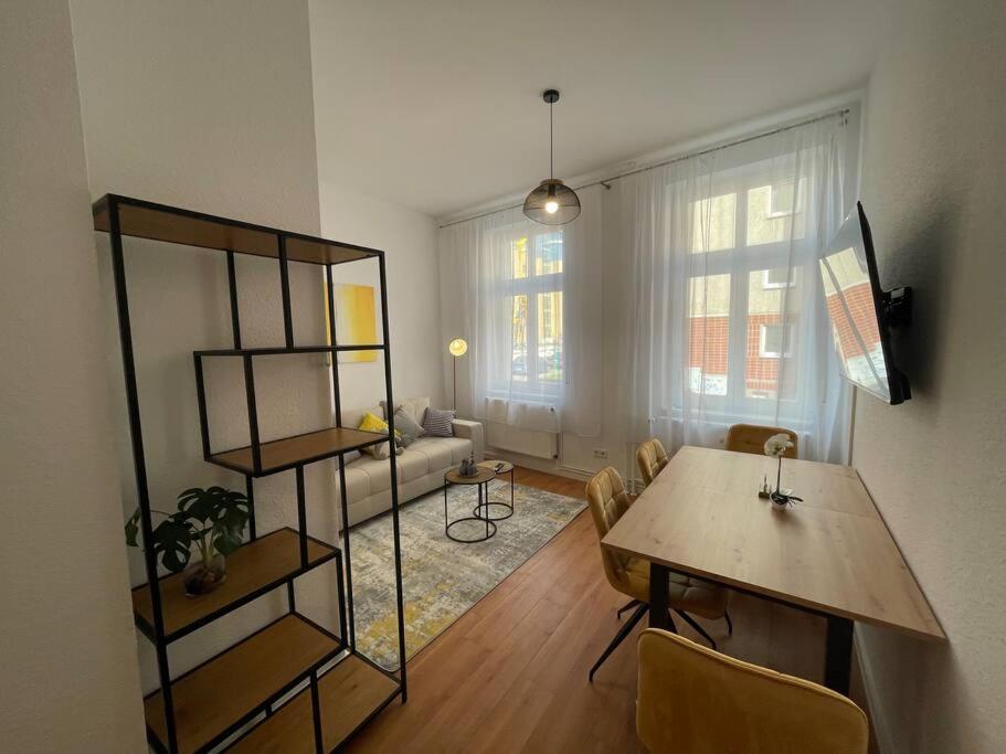 Lucky Stays Ls01 - Vollausstattung - Zentrum - Aufzug - Grosse Kueche - 2 Zimmer - Smart-Tv Magdeburg Eksteriør bilde