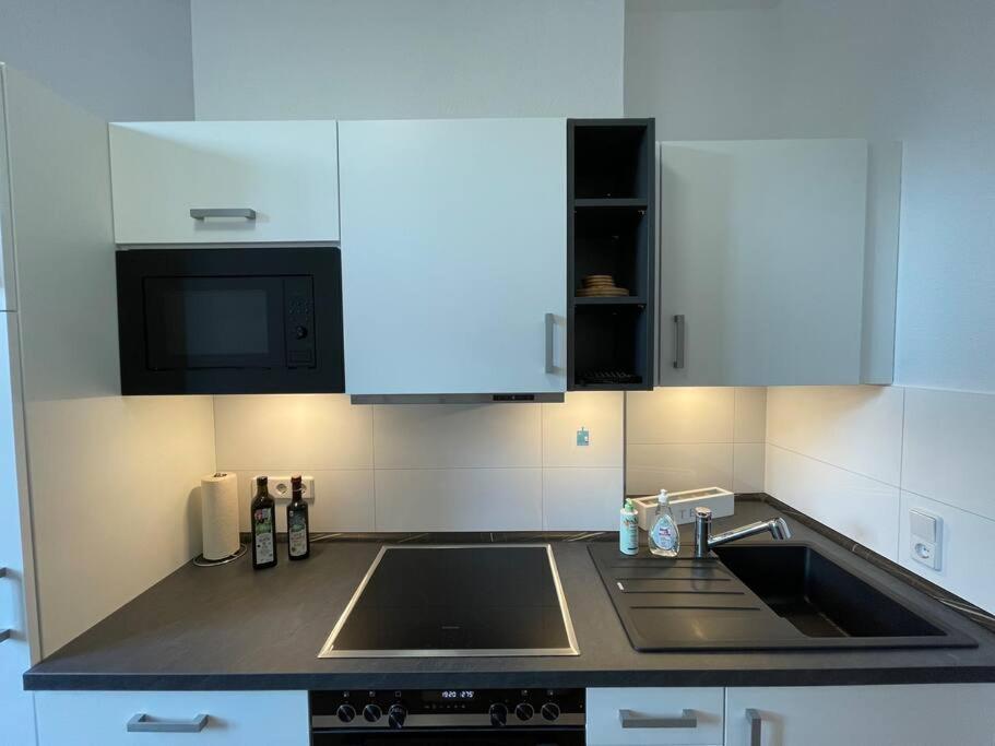 Lucky Stays Ls01 - Vollausstattung - Zentrum - Aufzug - Grosse Kueche - 2 Zimmer - Smart-Tv Magdeburg Eksteriør bilde